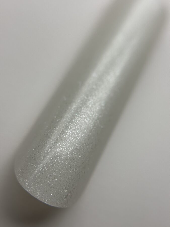 Blizgantis nagų gelis