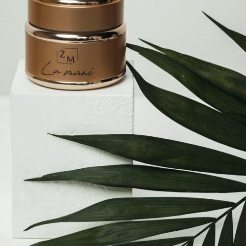 Lamani poligelis nagams